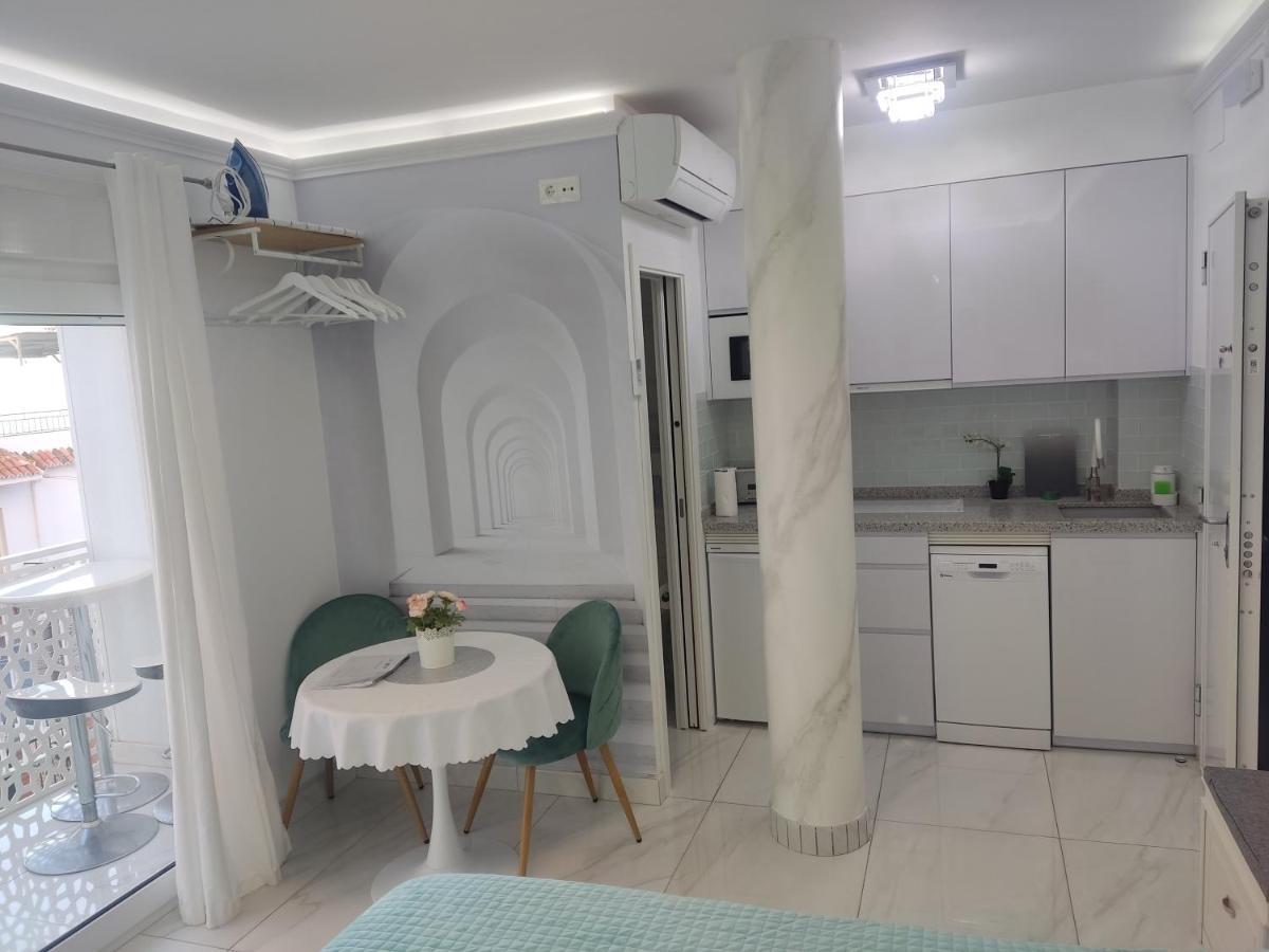 Silver Horizon Luxury Apartment ネルハ エクステリア 写真