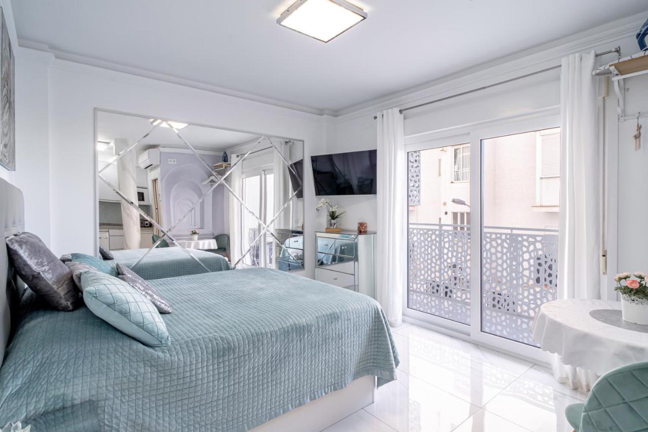 Silver Horizon Luxury Apartment ネルハ エクステリア 写真