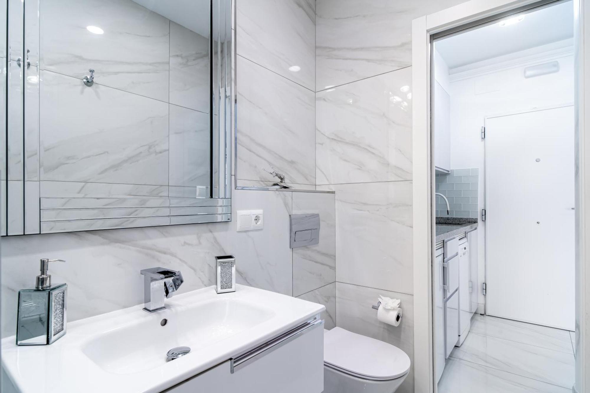 Silver Horizon Luxury Apartment ネルハ エクステリア 写真
